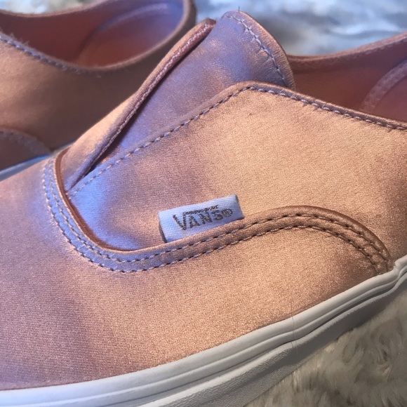 Vans - Picture 4 of 8